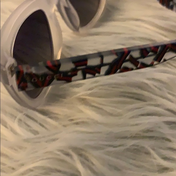 Gucci Sunglasses - Picture 5 of 8